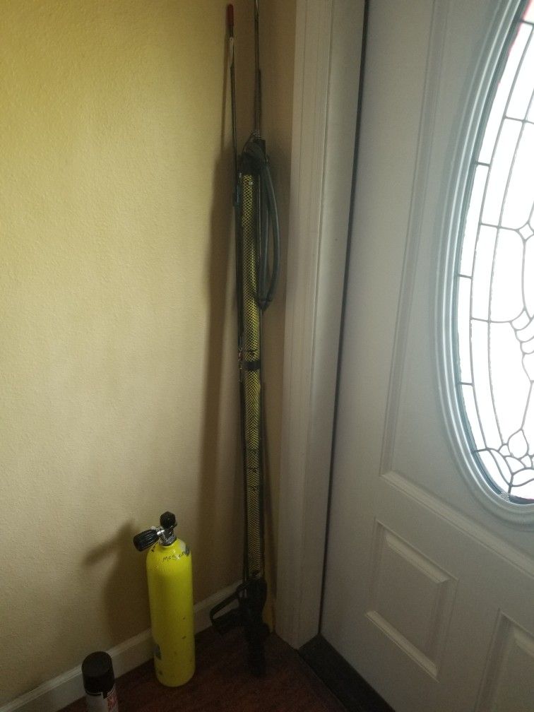 JBL Magnum 54" Speargun