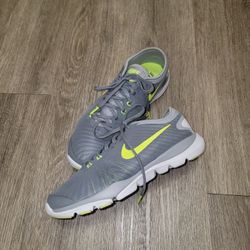 Nike Women's Flex Supreme