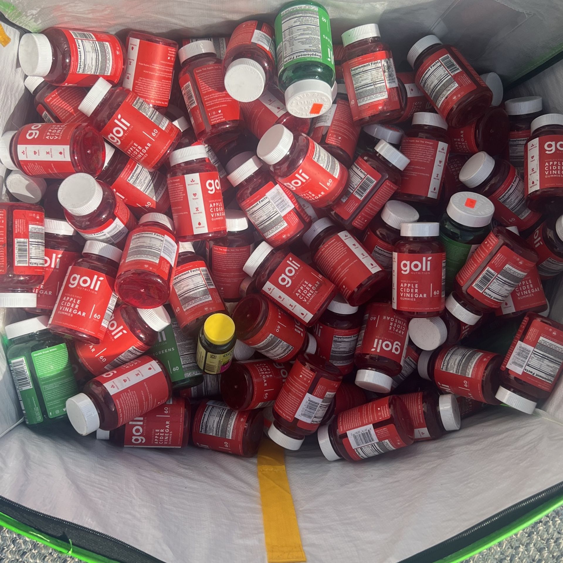 Free Expired Apple Cider Vinegar Gummies Gratis