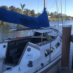 SAILBOAT - Catalina 25 ‘ with Trailer