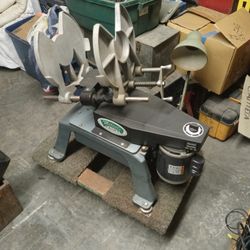 Paint Shaker 1 To 5 Gal Like New Retails For $5000.00