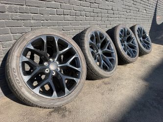 24inch rims 305/35/24 Toyo tires