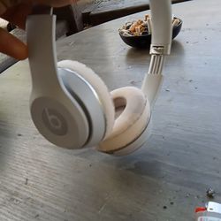 Beats Solo 3