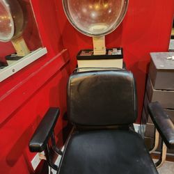 Older Salon Dryer And Chair