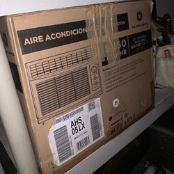 General Electric 10 X 15 Window Air Conditioning 