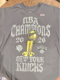 New York Knicks Nike On Court Crystal Locker Room T-Shirt size 2XL NBA Champions