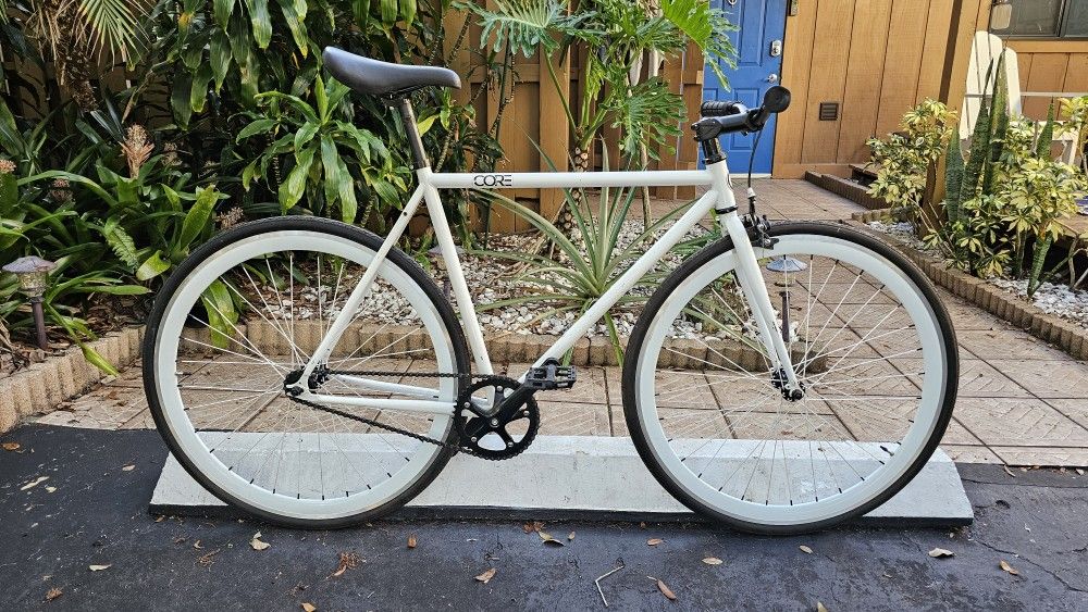 Core Fixie / Fixed Gear / Single Speed Bike / Bicycle