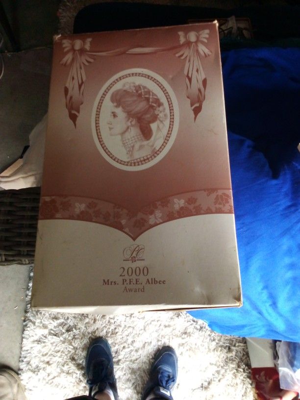 2000 Mrs P.F.E. Albee Award