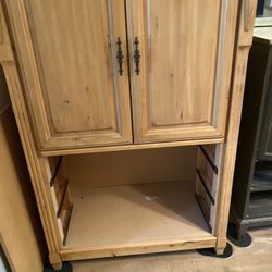 Wood Dresser/ Tv Stand 