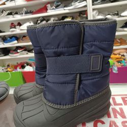 New Snow Boots Size 13