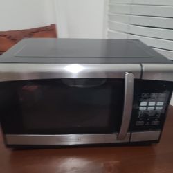 Black n Decker 900w Microwave