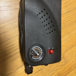 Craftsman portable air compressor/inflator 12V