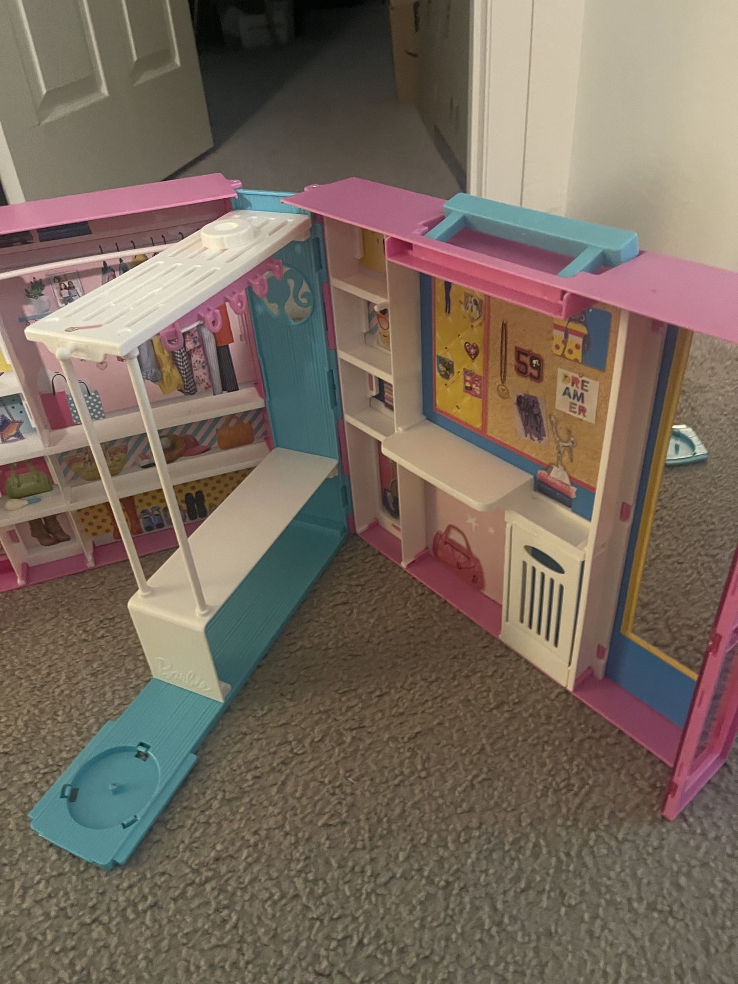 Barbie Large Wardrobe