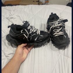 balenciaga track 