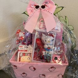 🎀Hello Kitty Gift Basket For Valentines 🎀
