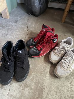 Tennis Shoes