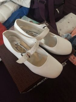 Folclore dancer shoes