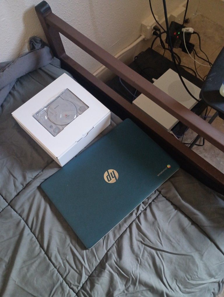 Xbox One S ,Chromebook, Plus Digital Brand New Ps Classic With Games !