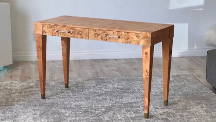 Desk brand new