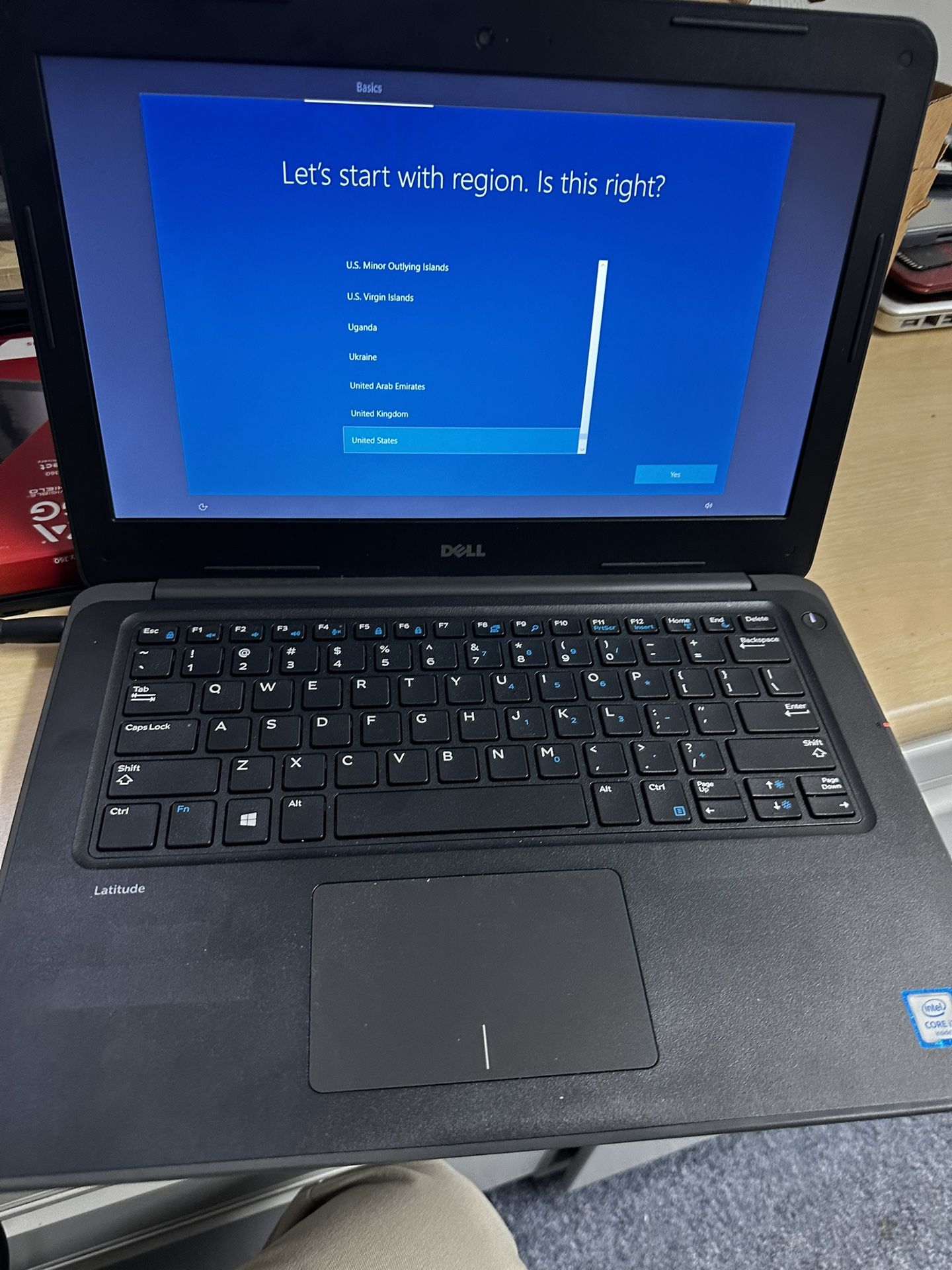 Dell LATITUDE 3380 Windows 10 i3