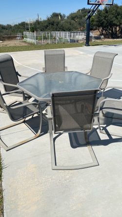 Outdoor glass table w/6 chairs and umbrella base