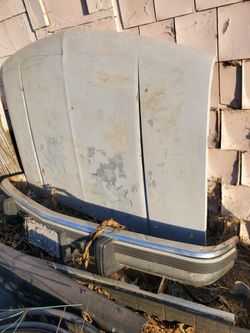 92-99 Chevy Suburban Front and Rear bumpers & hood GMT400
