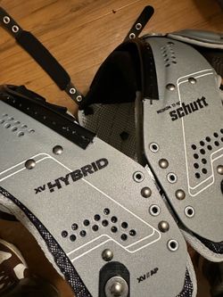 Schutt shoulder pads adult medium