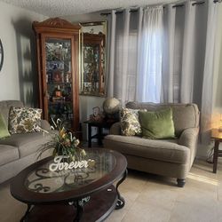 Gently Used Couches From Ashley Store 