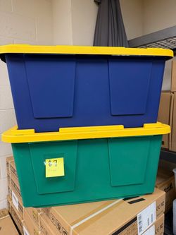 27 GALLON STORAGE BIN WITH LID (Costco Size) $7 EACH
