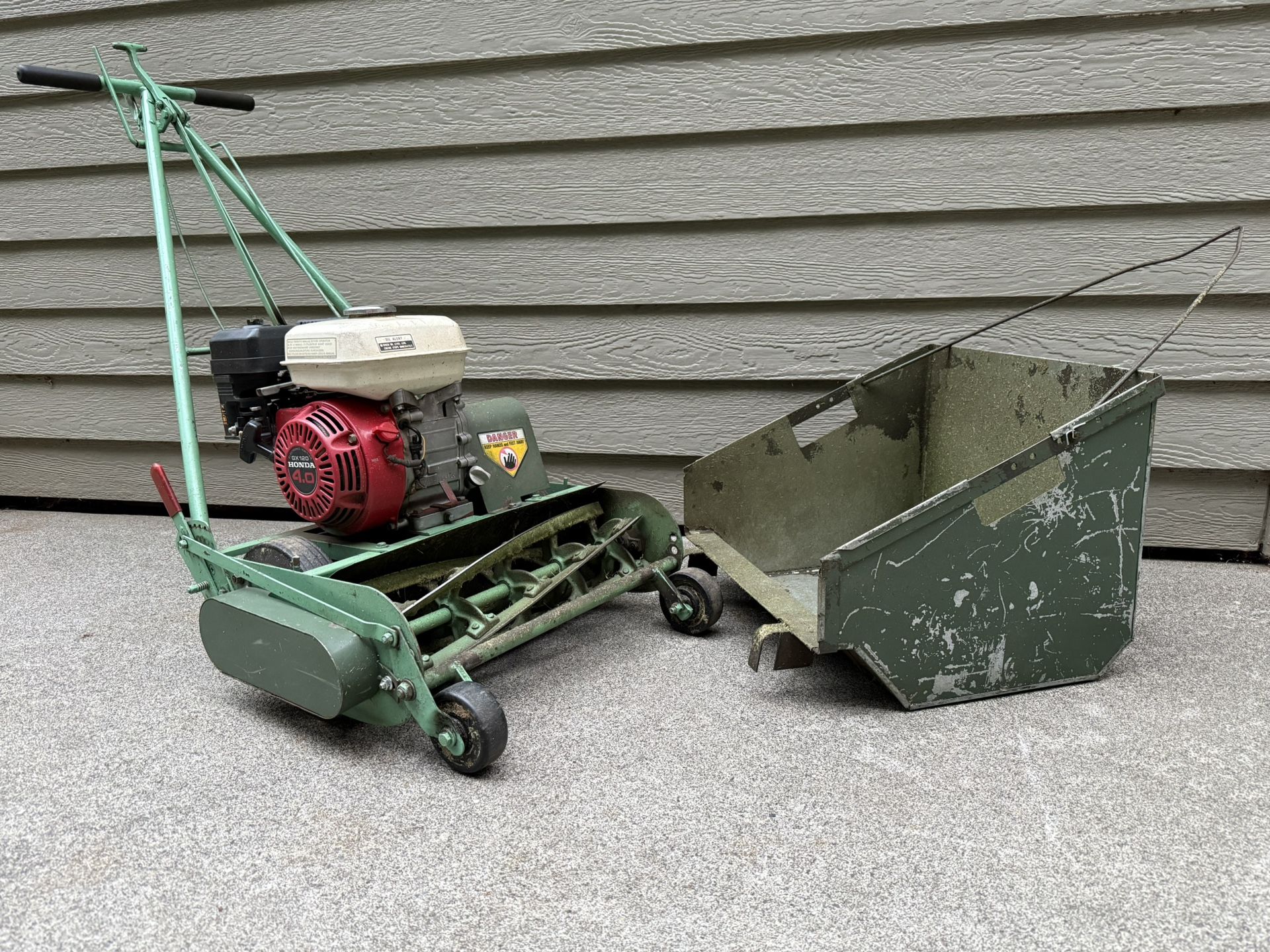 California Trimmer Reel Mower & Grass Catcher