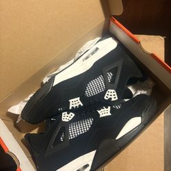 White Thunder Jordan 4s