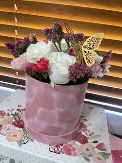 Mother’s Day Floral Arrangement Gift