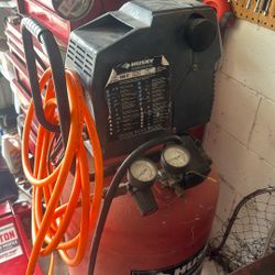 26 Gallon 150 Psi Air Compresson