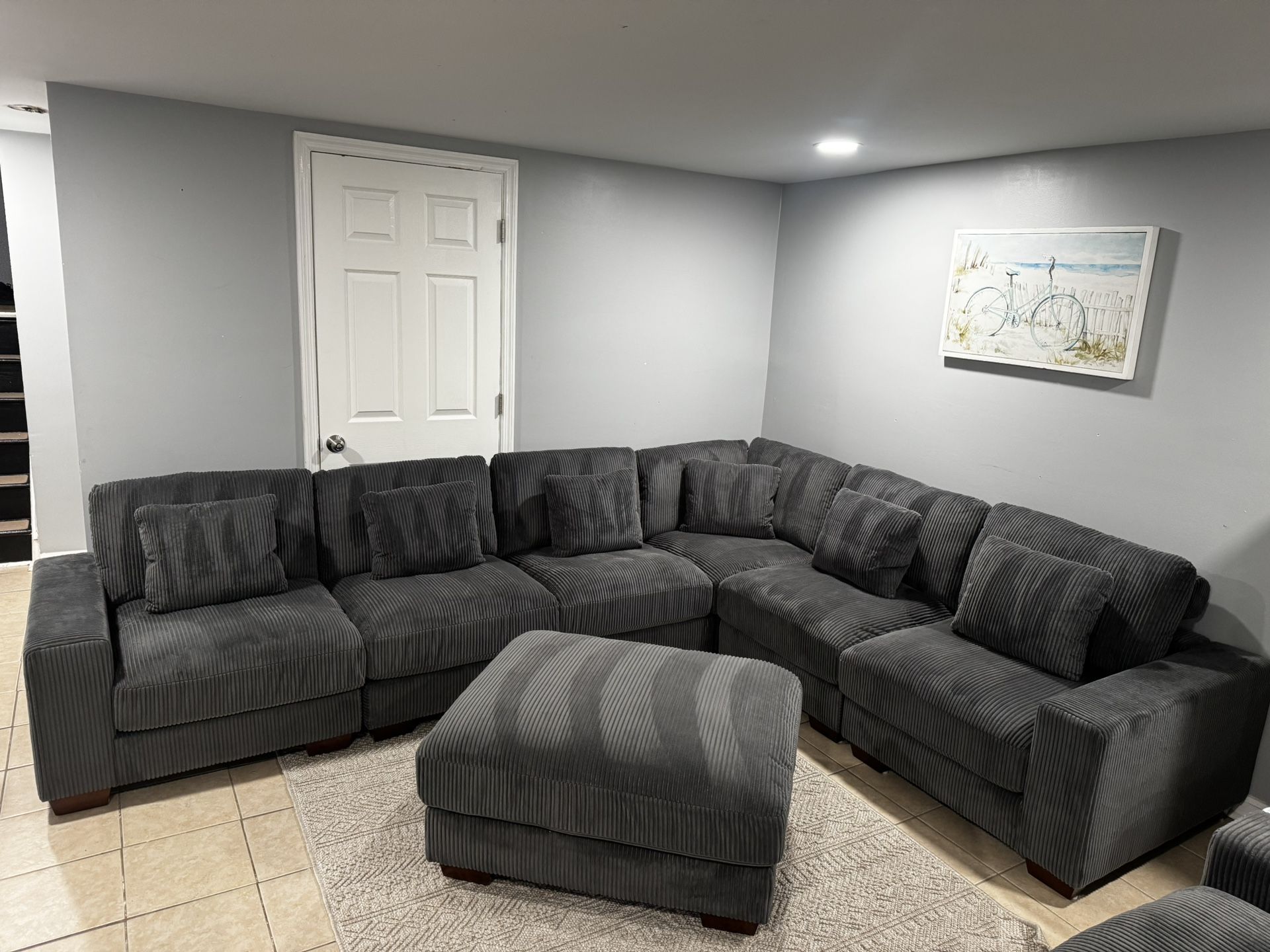 FREE DELIVERY AND INSTALLATION - 🚚 Brand New in Box 📦 Gray 7 Pieces Modular Set