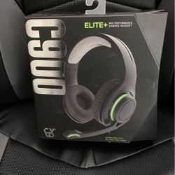 C 900 Elite + Gaming headphones 