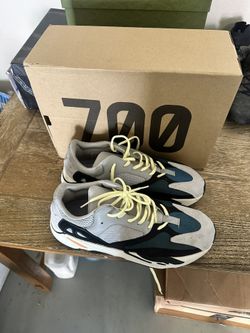 Yezzy 700