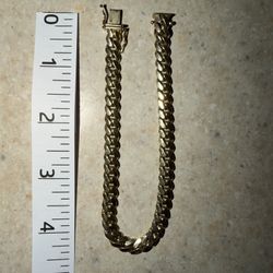 Cuban Bracelet 14kt Gold
