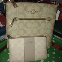 Coach Rowan Shoulder Bag With Signature Wrist Bag