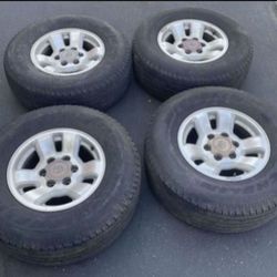 4 - 265/70r16 6x139.7 6x5.5 Toyota 4runner 2004 Stock Rims Wheels!!!!!