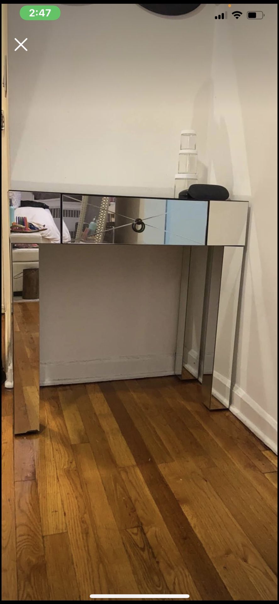 Mirrored Console