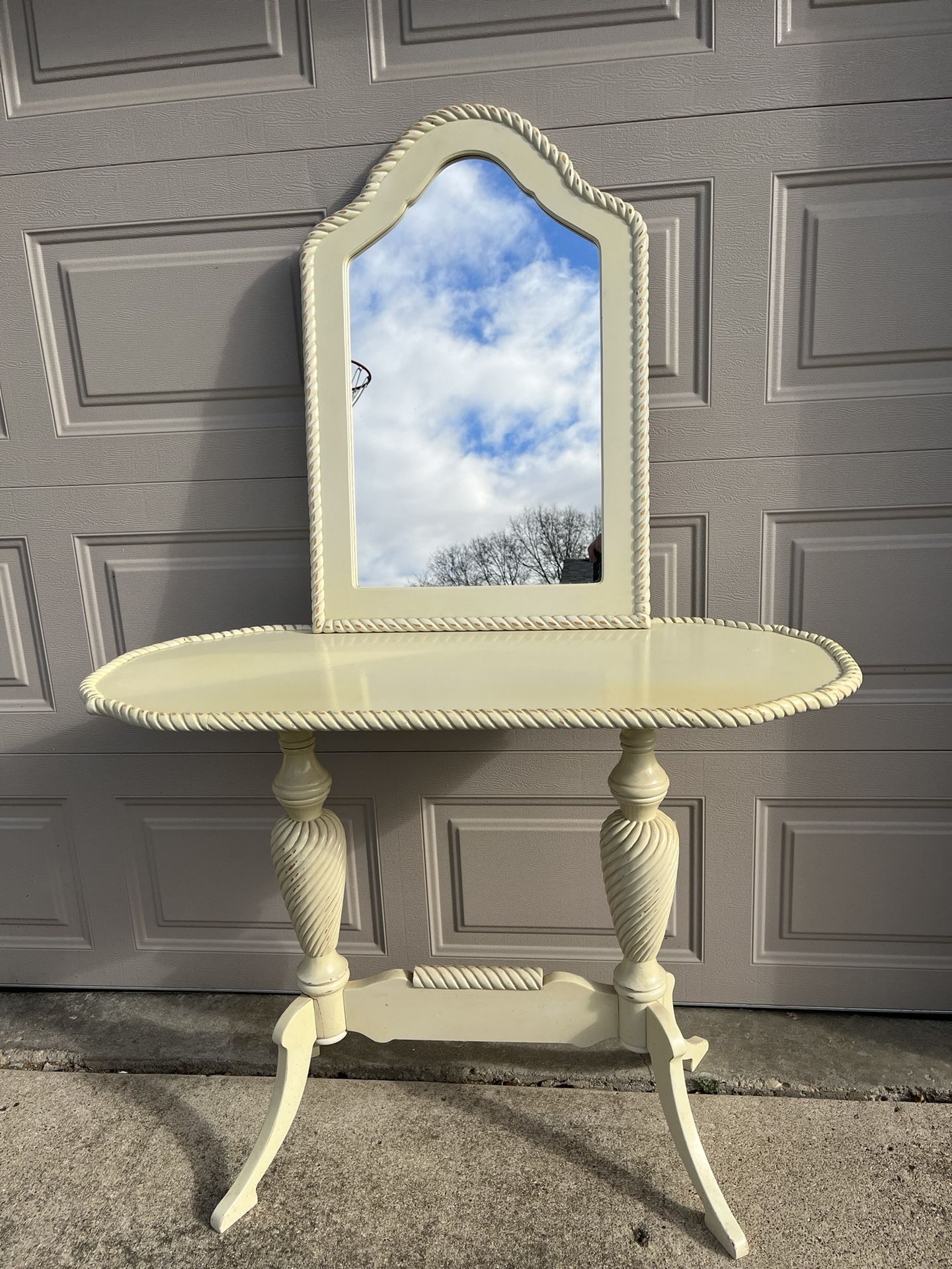Oval Entrance Table With Mirror Ivory Almond Color