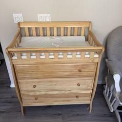 Baby Changing Table & Dresser
