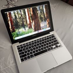 2012 13.3"inch Intel Core i5 MacBook Pro Laptop, 500GB HDD, 10GB RAM, DVD📀  And SD Card Reader. macOS Sequoia 15.5 Installed.