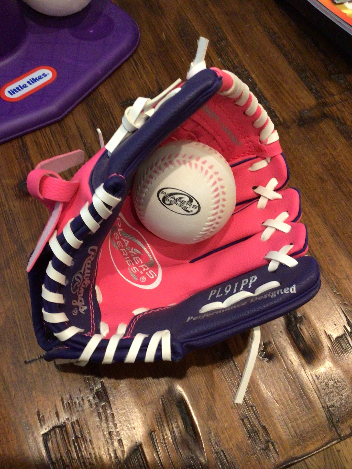 Rawlings Girls Baseball Glove