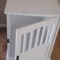 Farmhouse Style Dog Crate 