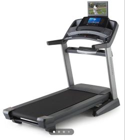 Freemotion 890 Treadmill
