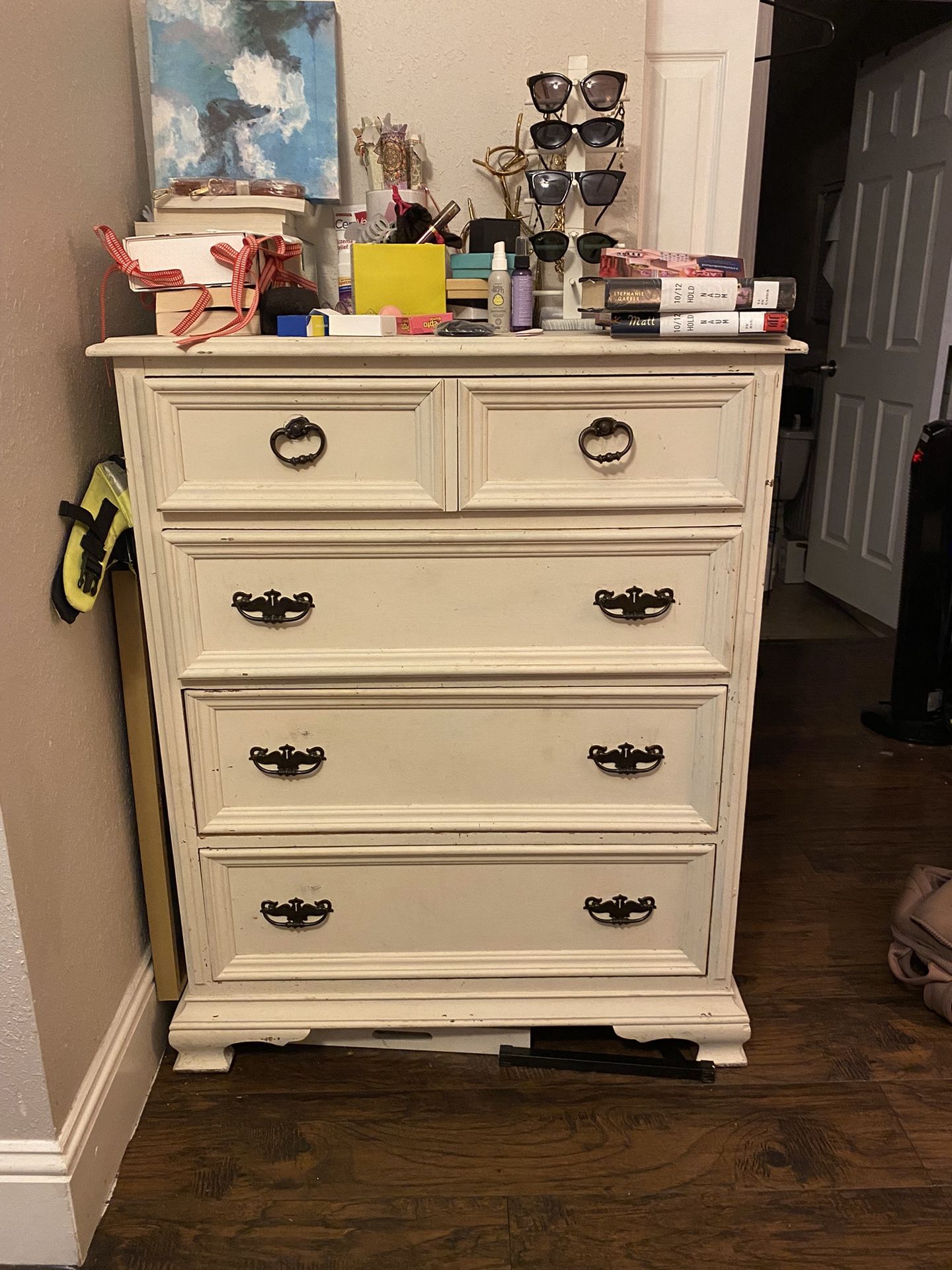 White Wood Dresser for Sale in Tampa, FL OfferUp