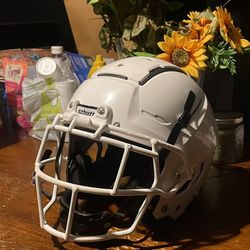 Schutt f7 adult helmet