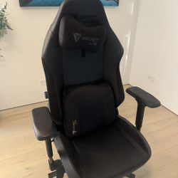 Titan Evo Black Gaming Chair