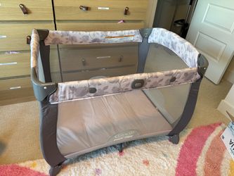 Graco pack n play